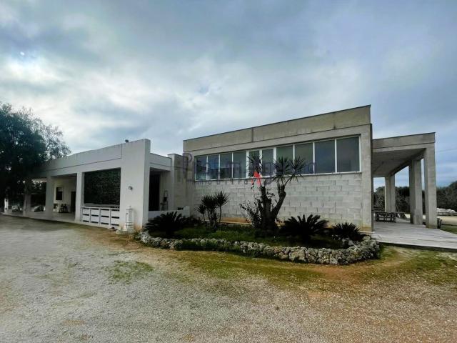 Locale in vendita di 400 m²