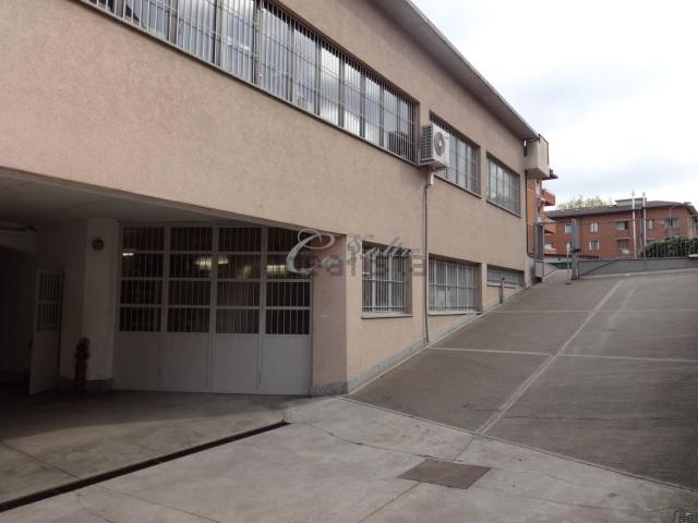 Locale in vendita di 400 m² in Via Giuseppe Giusti, 16