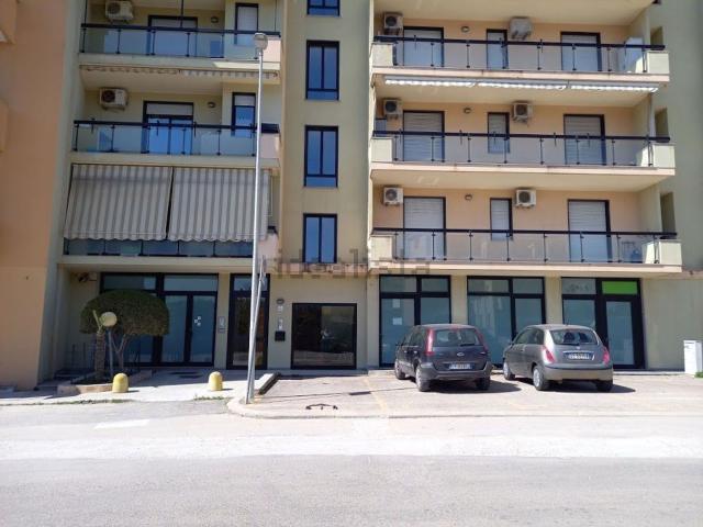 Locale in vendita di 400 m² in Via degli Orti
