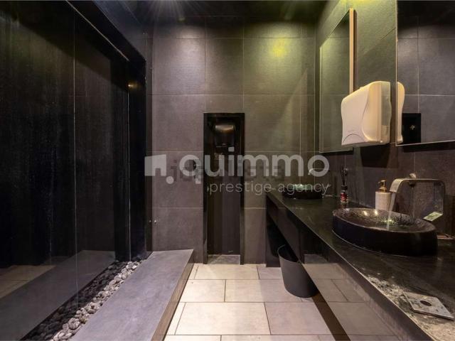 Locale in vendita di 400 m² in Via Emilio Morosini, 19