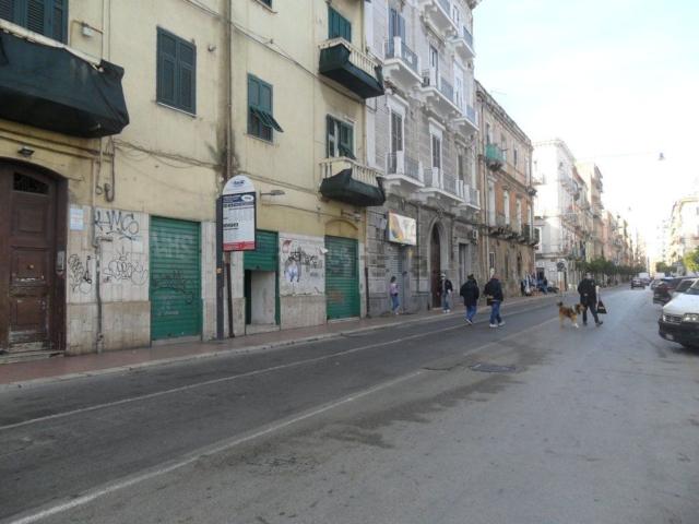 Locale in vendita di 400 m² in Via Principe Amedeo, 276
