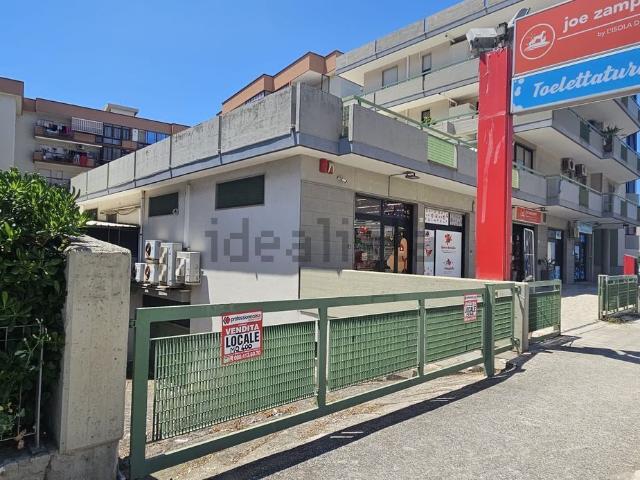Locale in vendita di 400 m² in Viale Aldo Moro