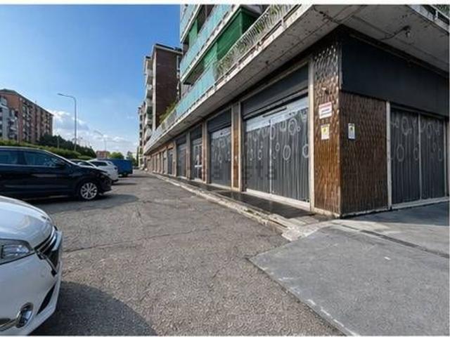 Locale in vendita di 400 m² in Strada Statale 9 Via Emilia, 1
