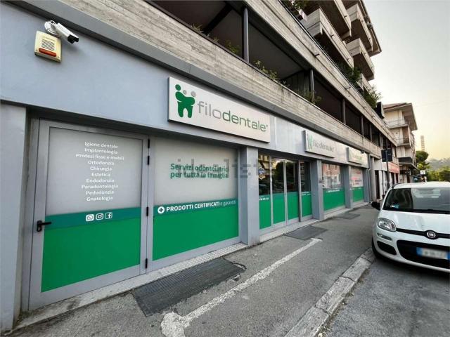 Locale in vendita di 404 m² in Via Augusto Murri, 26