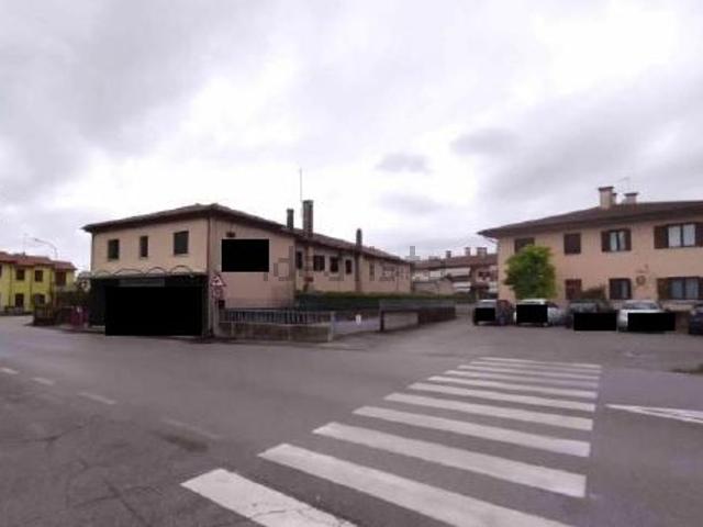 Locale in vendita di 408 m² in Via Mons. C. Breda, 8