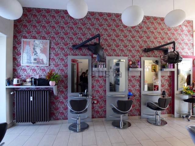 Locale in vendita di 40 m² in Corso Europa, 22