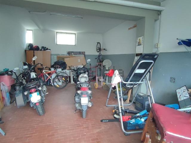 Locale in vendita di 40 m² in Piazza Umberto I