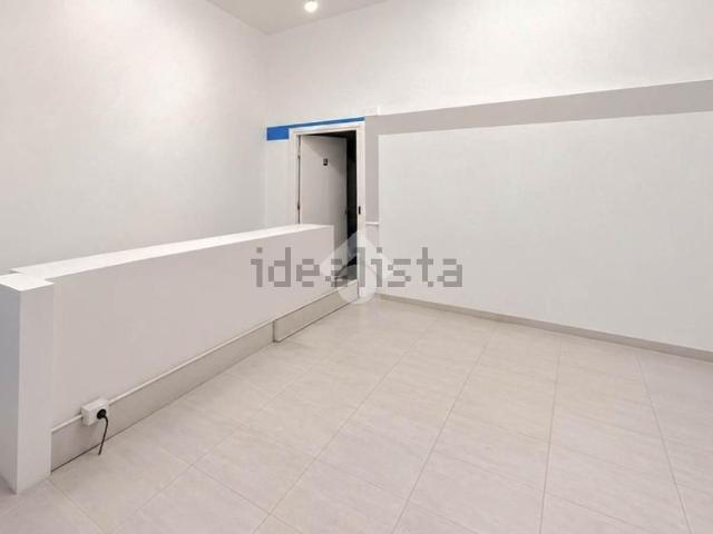 Locale in vendita di 40 m² in Via Volturno, 80
