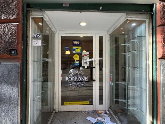 Locale in vendita di 40 m² in Via Assarotti, 24
