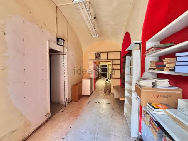 Locale in vendita di 40 m² in Via Armando Diaz, 71
