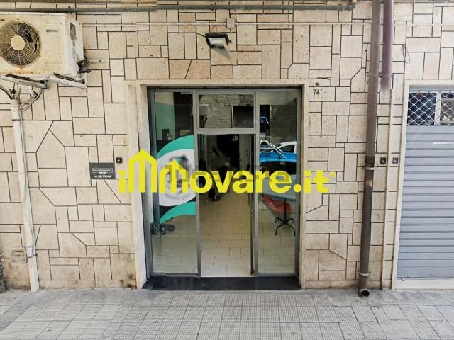 Locale in vendita di 40 m² in Via dei Mille, 74
