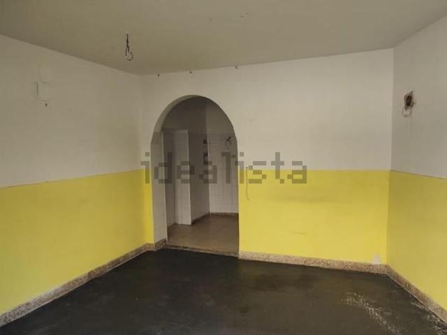 Locale in vendita di 40 m² in Via del Santo, 65