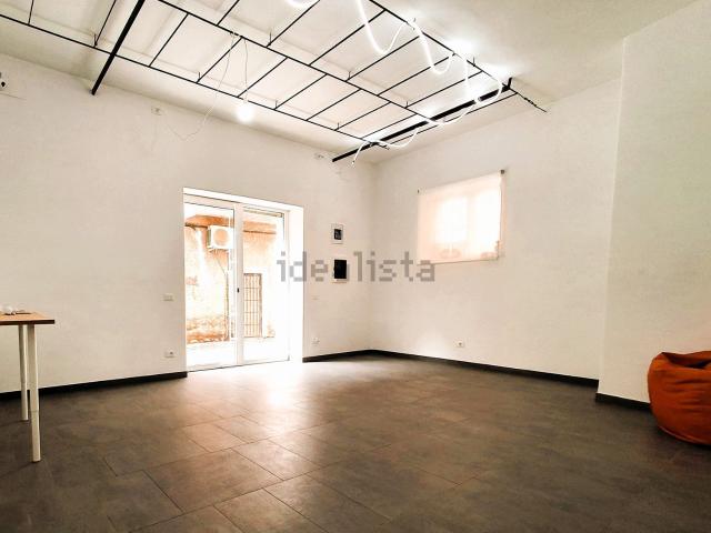 Locale in vendita di 40 m² in Via della Vignetta