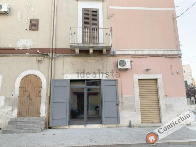 Locale in vendita di 40 m² in Via Duomo, 39
