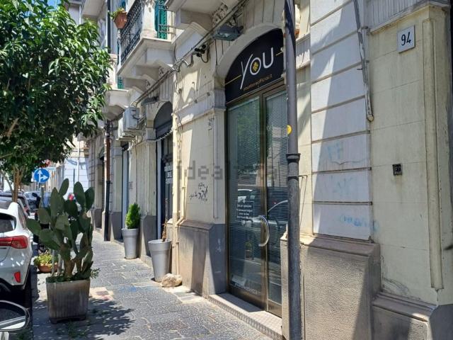 Locale in vendita di 40 m² in Via Ettore Lombardo Pellegrino, 96