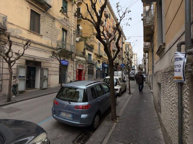 Locale in vendita di 40 m² in Via Francesco Paolo Volpe, 14