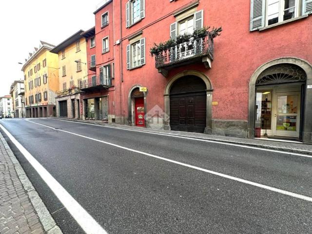 Locale in vendita di 40 m² in Via Giuseppe Mazzini, 71
