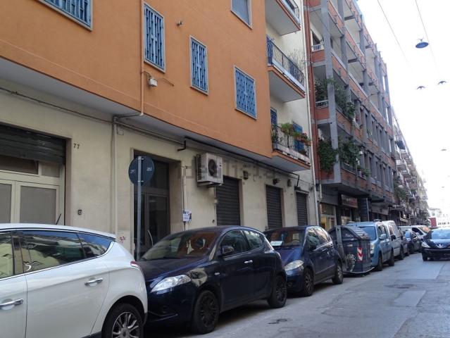 Locale in vendita di 40 m² in Via Lattanzio, 73