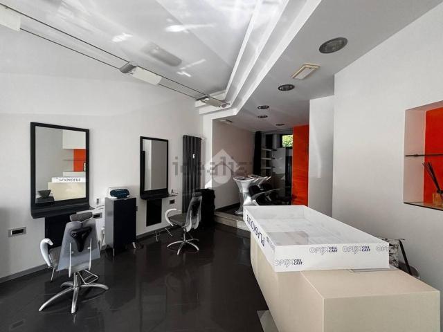 Locale in vendita di 40 m² in Via Lorenzo da Ponte