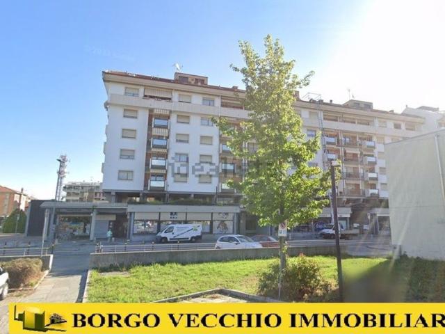 Locale in vendita di 40 m² in Via Luigi Einaudi
