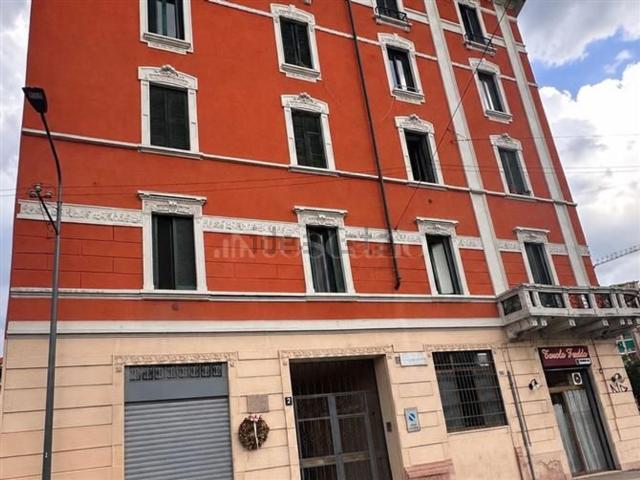 Locale in vendita di 40 m² in Via Melchiorre Cesarotti