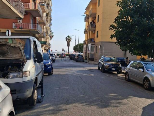 Locale in vendita di 40 m² in Via Nicola Antonio Mantenga, 13