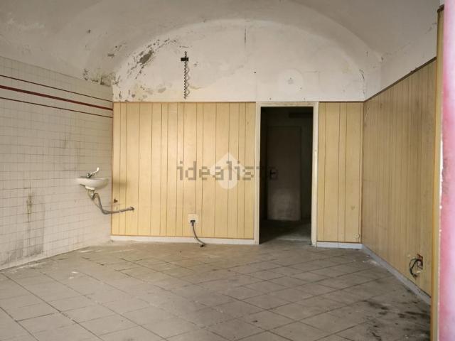 Locale in vendita di 40 m² in Via Paolo da Novi, 43