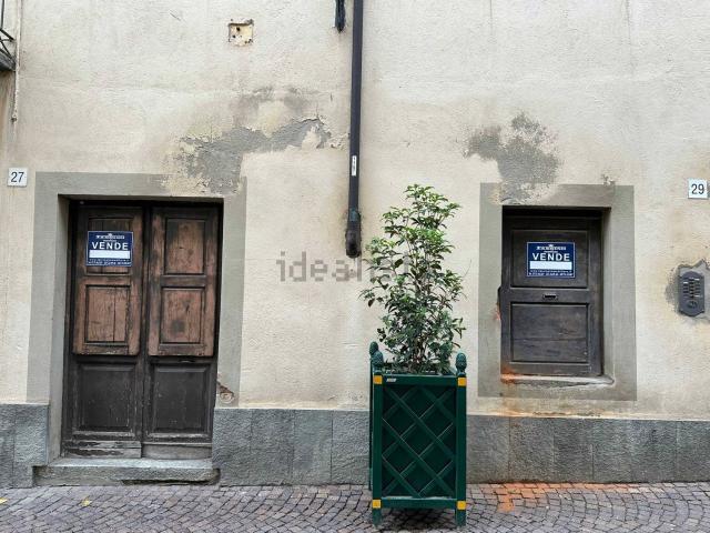 Locale in vendita di 40 m² in Via Palazzo di Città, 27