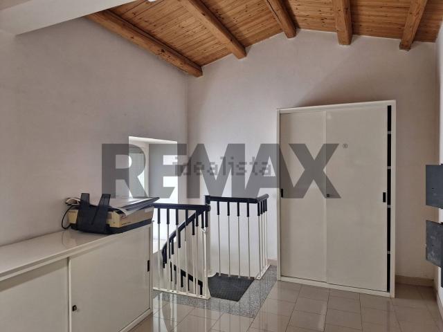 Locale in vendita di 40 m² in Via Papa Giovanni XXIII, 58