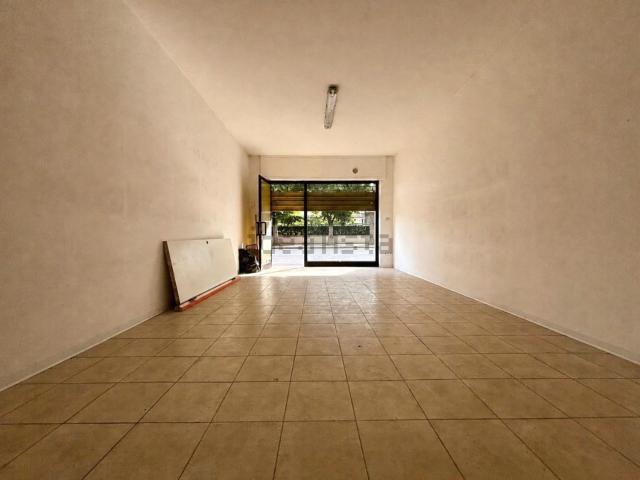 Locale in vendita di 40 m² in Via Pian delle Mele, 14