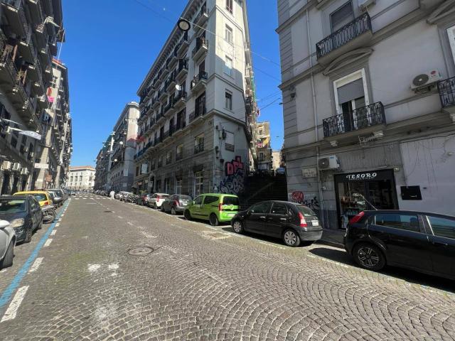 Locale in vendita di 40 m² in Via Pietro Colletta, 62