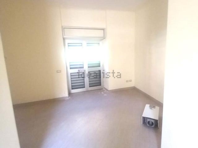 Locale in vendita di 40 m² in Via Ponte Carolino, 66