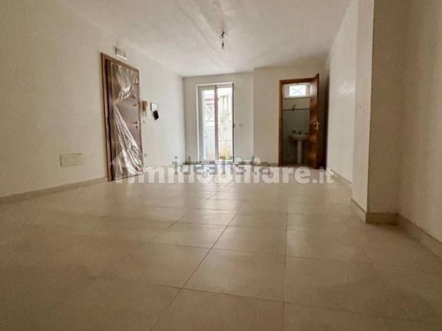 Locale in vendita di 40 m² in Via Principe Umberto, 18
