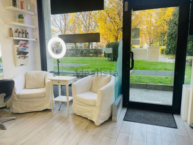 Locale in vendita di 40 m² in Via Sorte