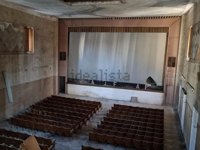 Locale in vendita di 410 m² in Via Bruno Lupo Donato, 46