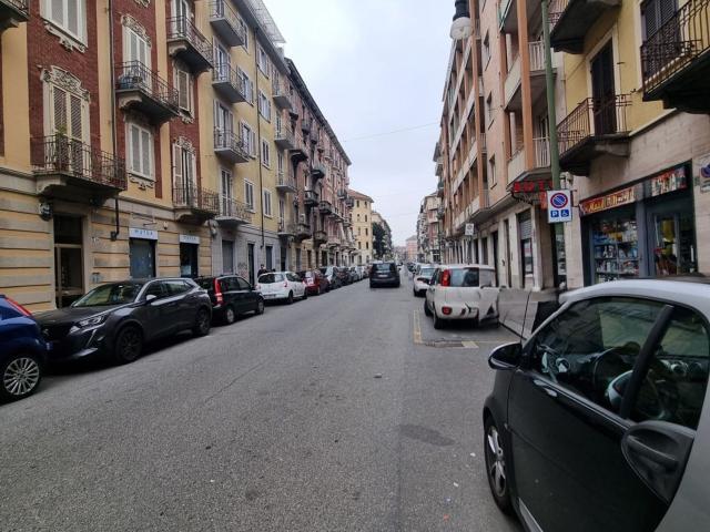Locale in vendita di 41 m² in Via Vigone