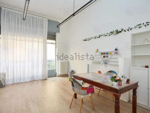 Locale in vendita di 41 m² in Via Alessandro Zanoli, 8