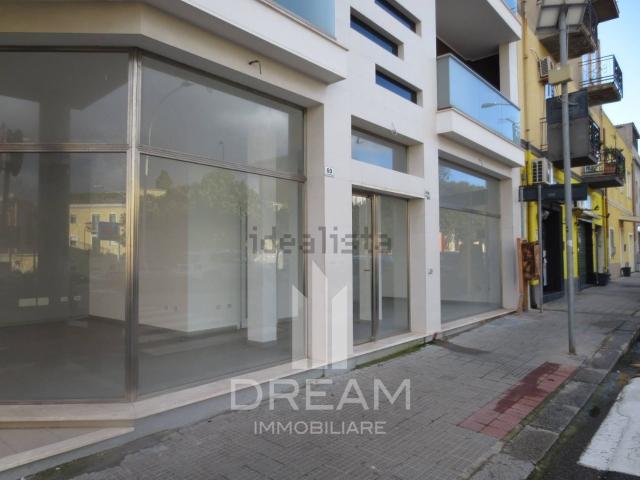 Locale in vendita di 41 m² in Via Santa Maria Chiara, 60
