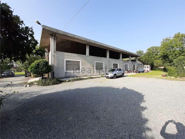 Locale in vendita di 420 m² in Via Ceretta Inf 166