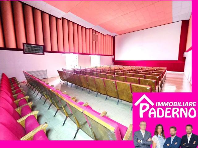 Locale in vendita di 420 m² in Via Cividale, 81