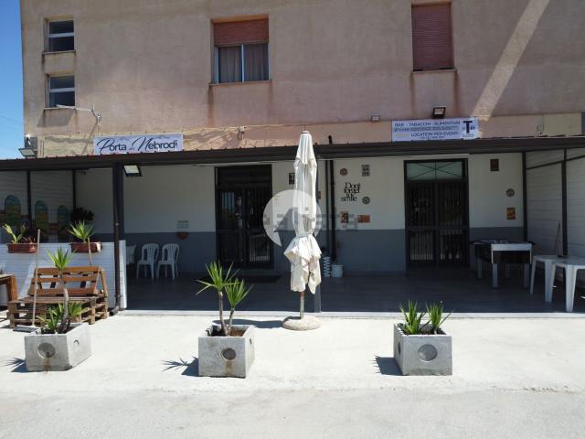 Locale in vendita di 420 m² in Contrada San Basile