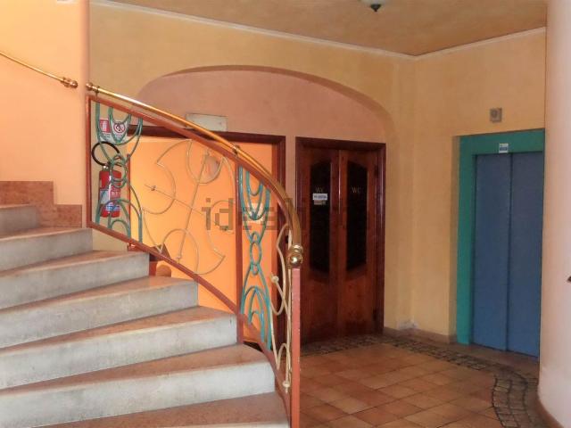 Locale in vendita di 427 m² in Corso Vittorio Emanuele