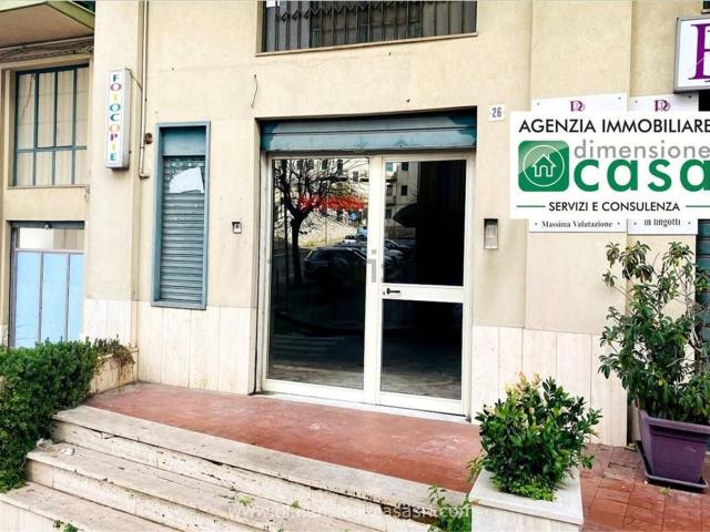 Locale in vendita di 42 m² in Via Vittorio Veneto, 30