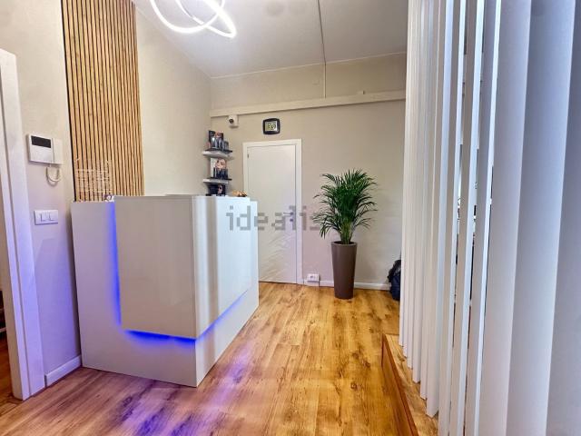 Locale in vendita di 42 m² in Via Alessandro Antonelli