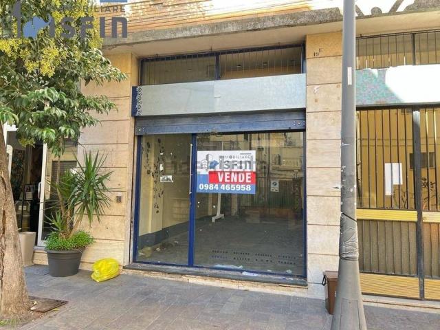 Locale in vendita di 42 m² in Via Cesare Marini, 19