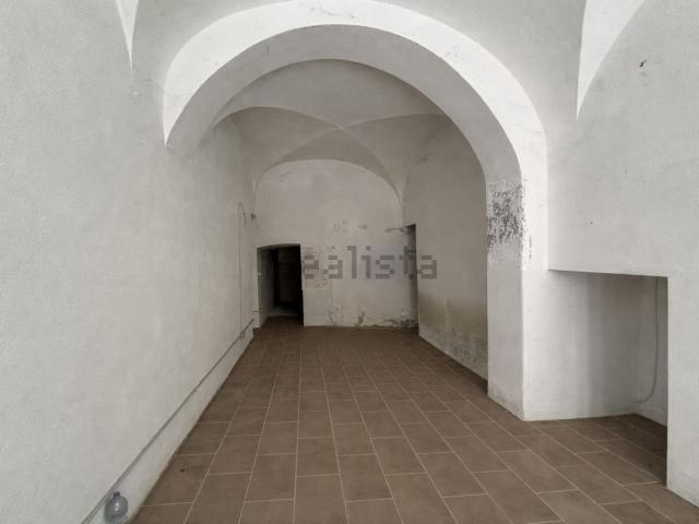 Locale in vendita di 42 m² in Via Etnea, 144