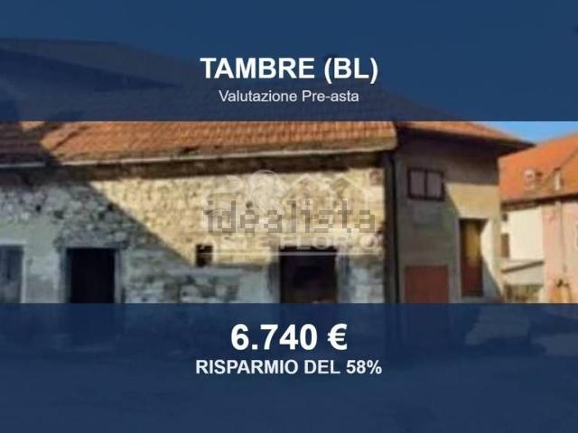Locale in vendita di 42 m² in Via I Maggio, 87