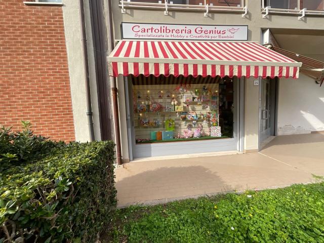 Locale in vendita di 42 m² in Via Inghilterra, 25