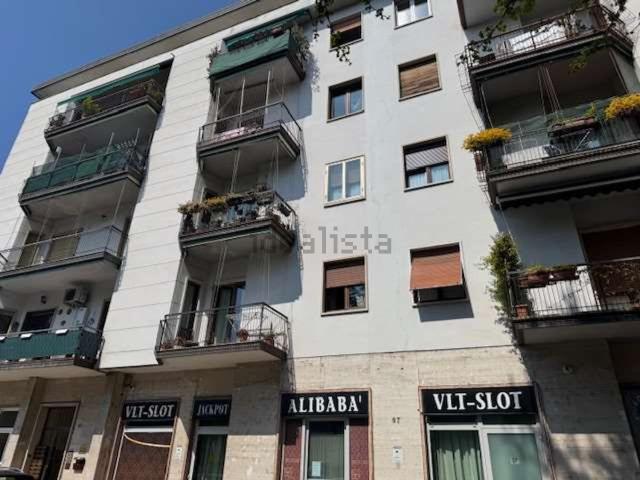 Locale in vendita di 42 m² in Viale Cristoforo Colombo, 87