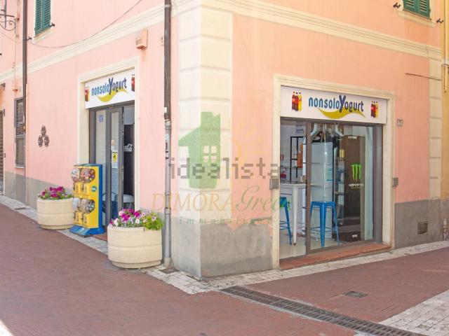 Locale in vendita di 42 m²
